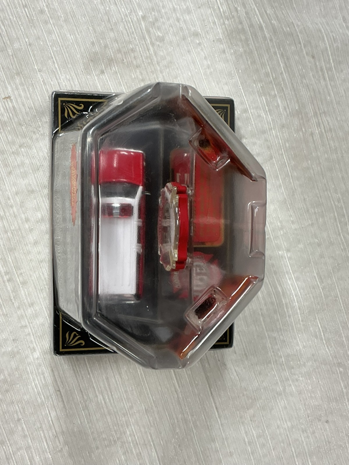 1/64 Code 3 Collectibles LA City Fire Dept. 1998 GMC Suburban Battalion 4#12400