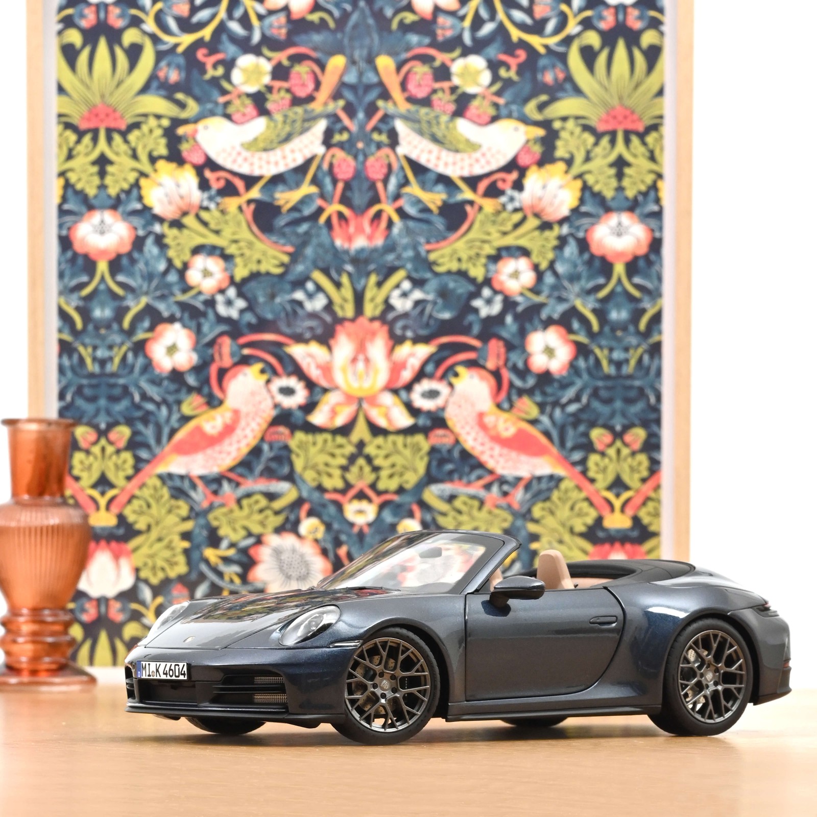 NOREV 187180 1:18 Porsche 911 Carrera Cabriolet 2025 Yachting Blue Metallic