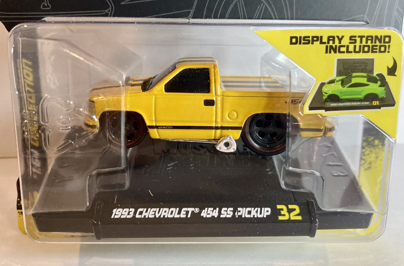1993 CHEVROLET 454 SS PICKUP YELLOW 1/64 DIECAST MODEL BY MUSCLE MACHINES 15572