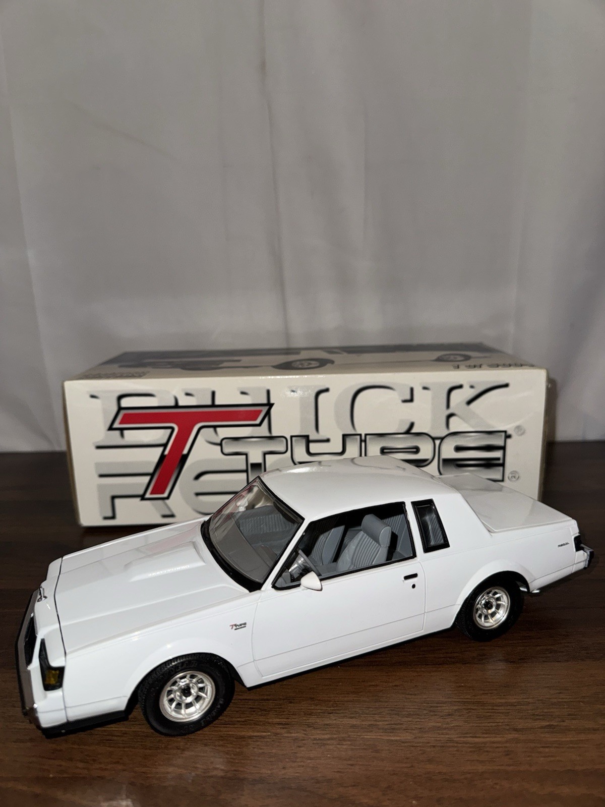 Rare 1:18 GMP White 1986 Buick Regal T-Type Diecast – 1 Of 5004 With Box!