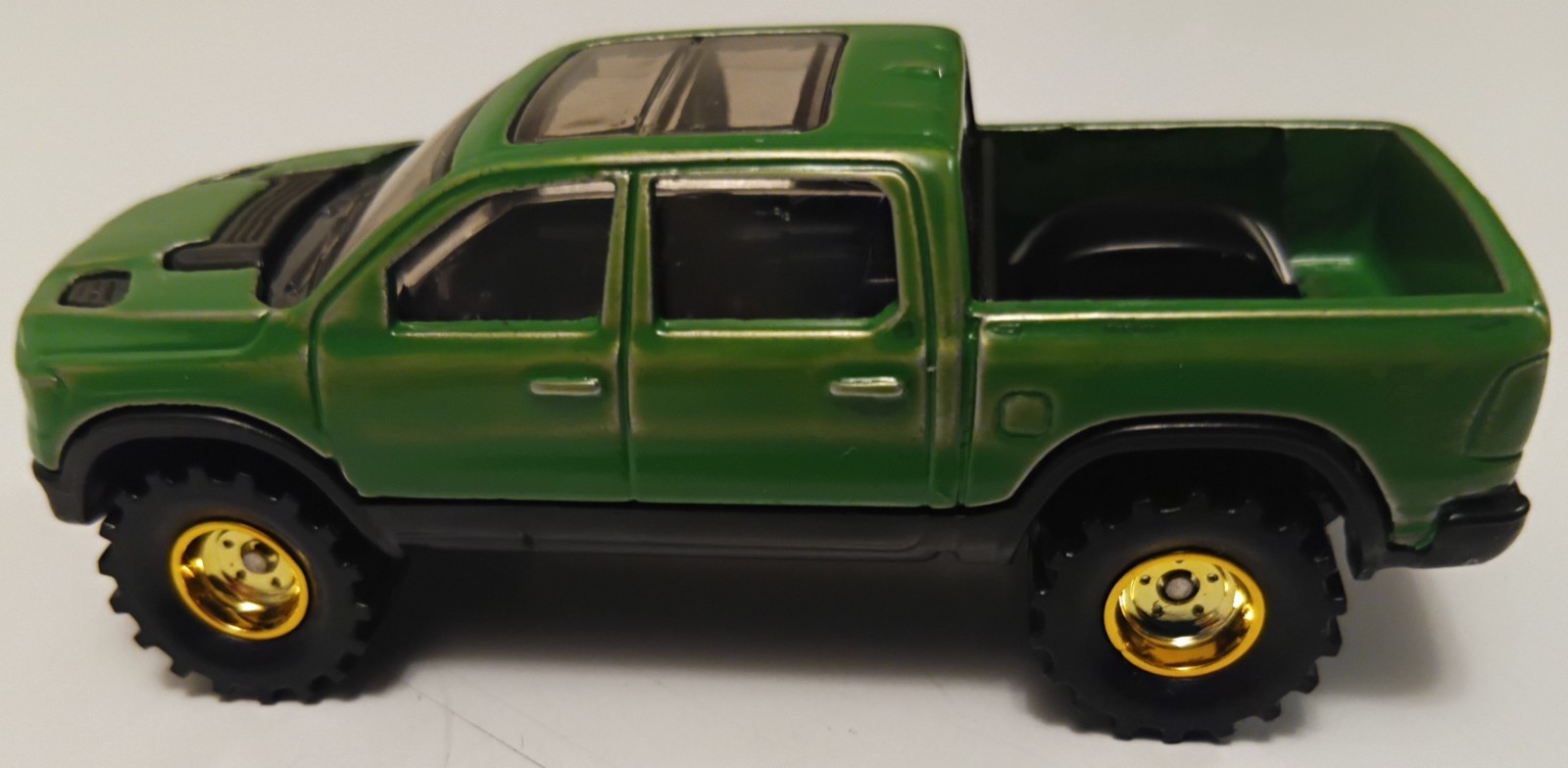 Hot Wheels: 2020 Ram 1500 Rebel (Gone in Sixty Seconds Series 2-Amélie)