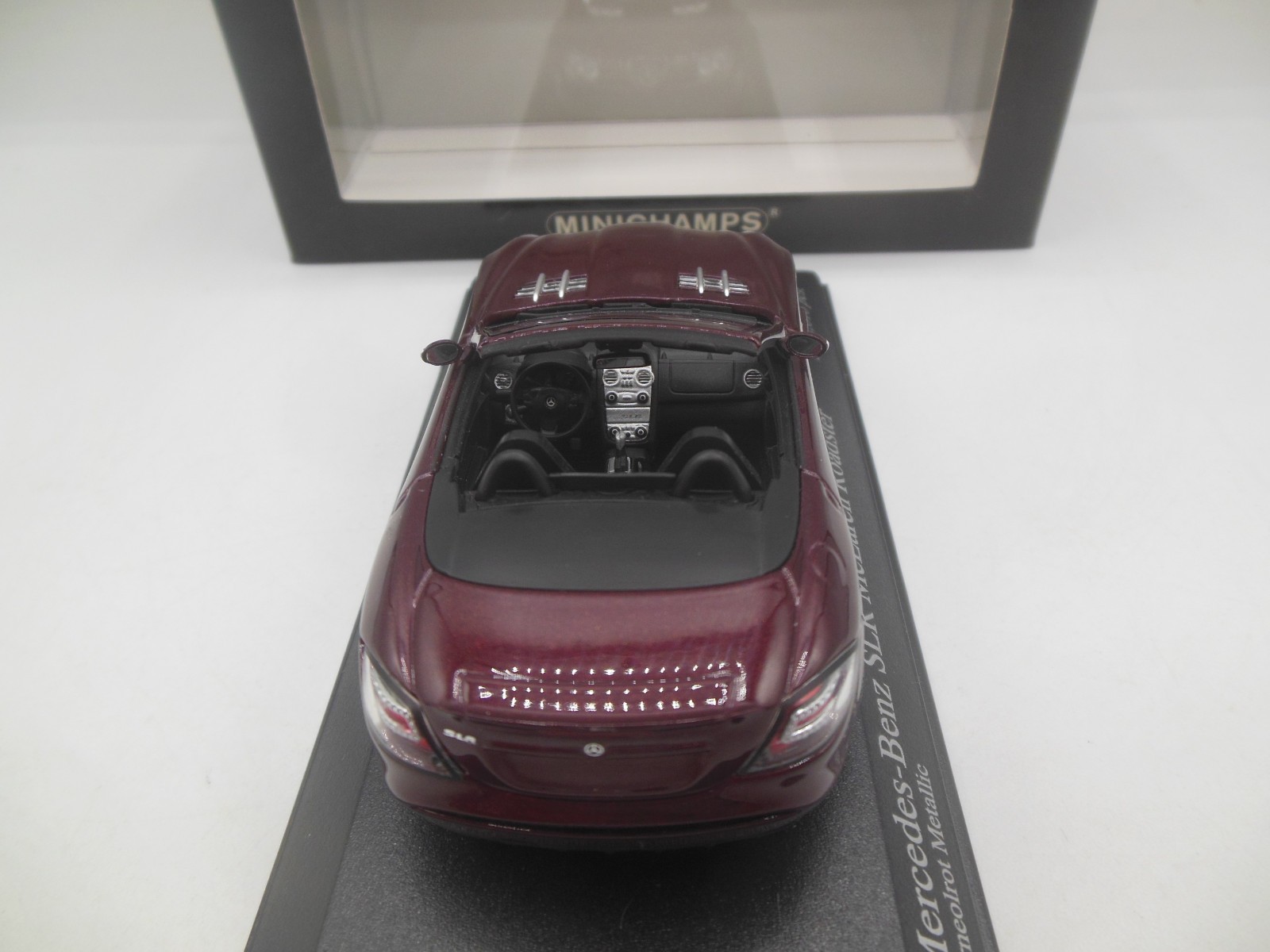 Minichamps 400 037130 2007 Mercedes Benz SLR Mclaren Roadster Red Metallic 1:43