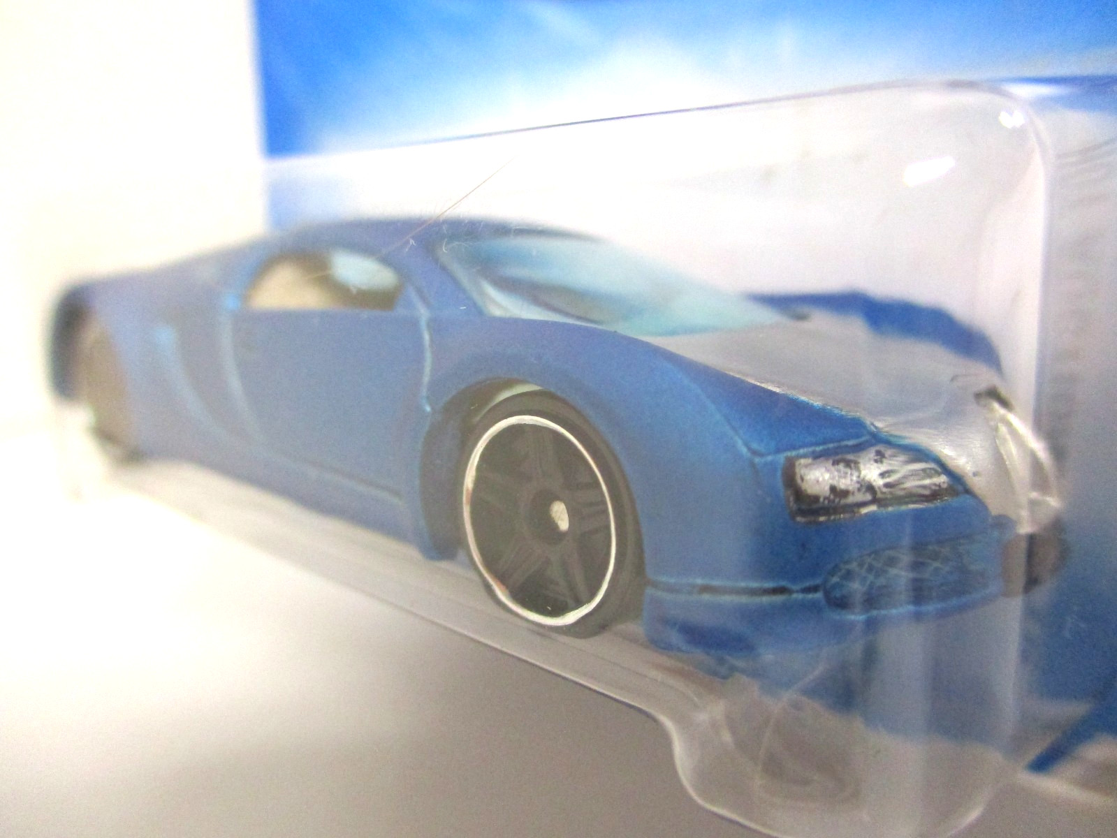 HOT WHEELS – HOT AUCTION – BUGATTI VEYRON (MATTE BLUE) – DIECAST