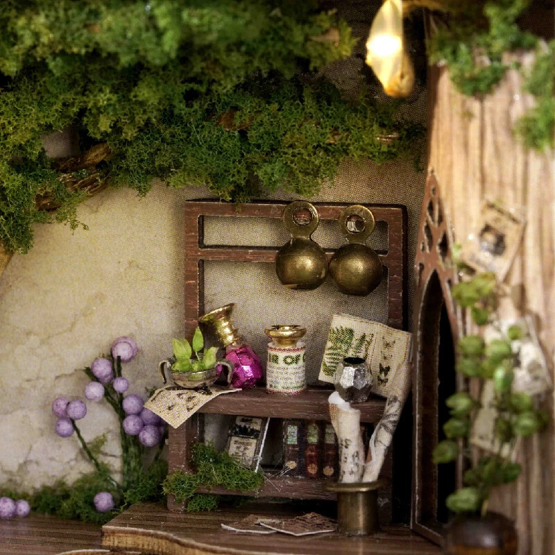 DIY Wooden Dollhouse Kit Furniture LED Lighting Wooden Building Model Gifts