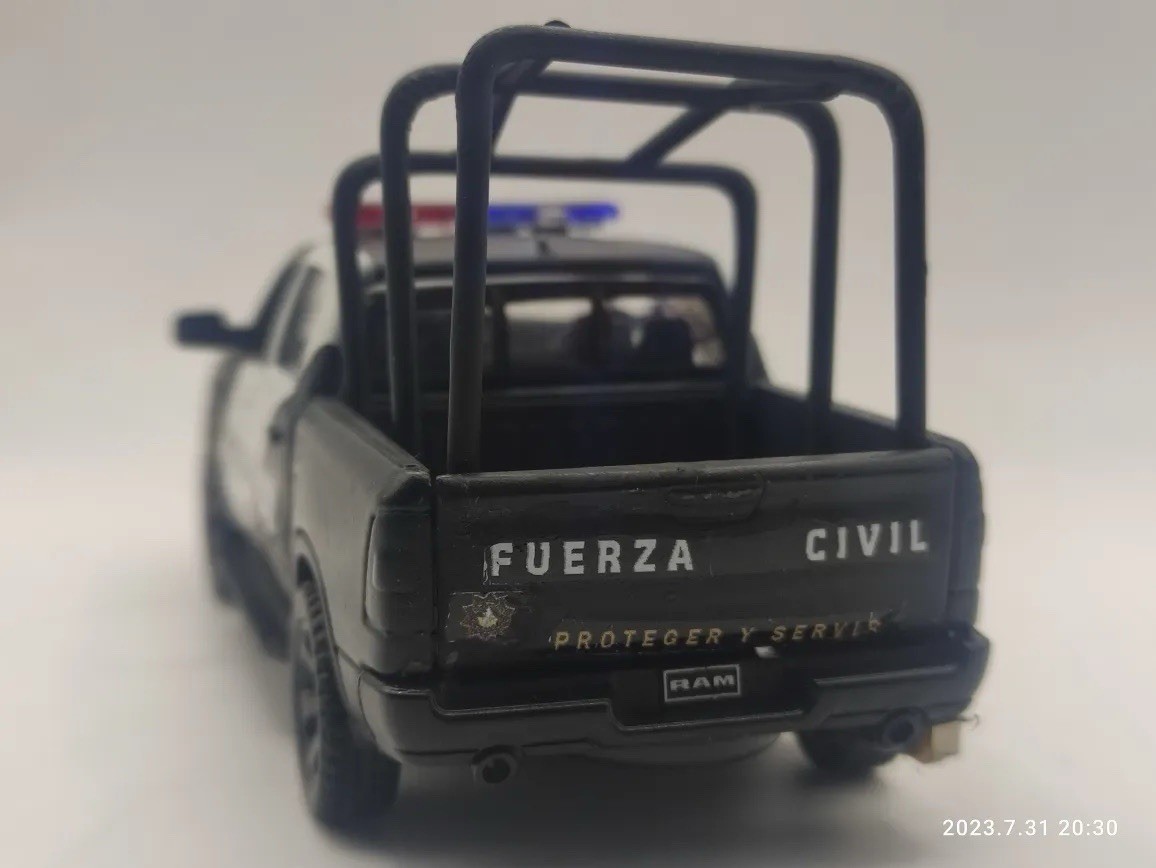 1:46 Mexico Guardia Civil Nuevo León Military Ram 1500 CUSTOM Car Mexican