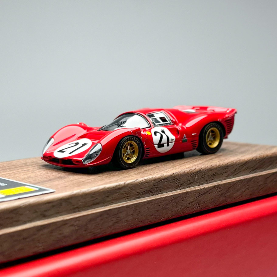 DMH 1/64 Scale 330 P4 1967 24 Hours Le Mans Endurance Race Resin Model Car Gifts