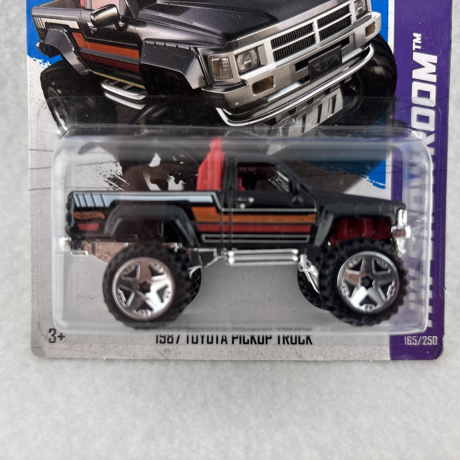 Hot Wheels HW Showroom Black 1987 Toyota Pickup Truck – Hot Trucks Series 2013