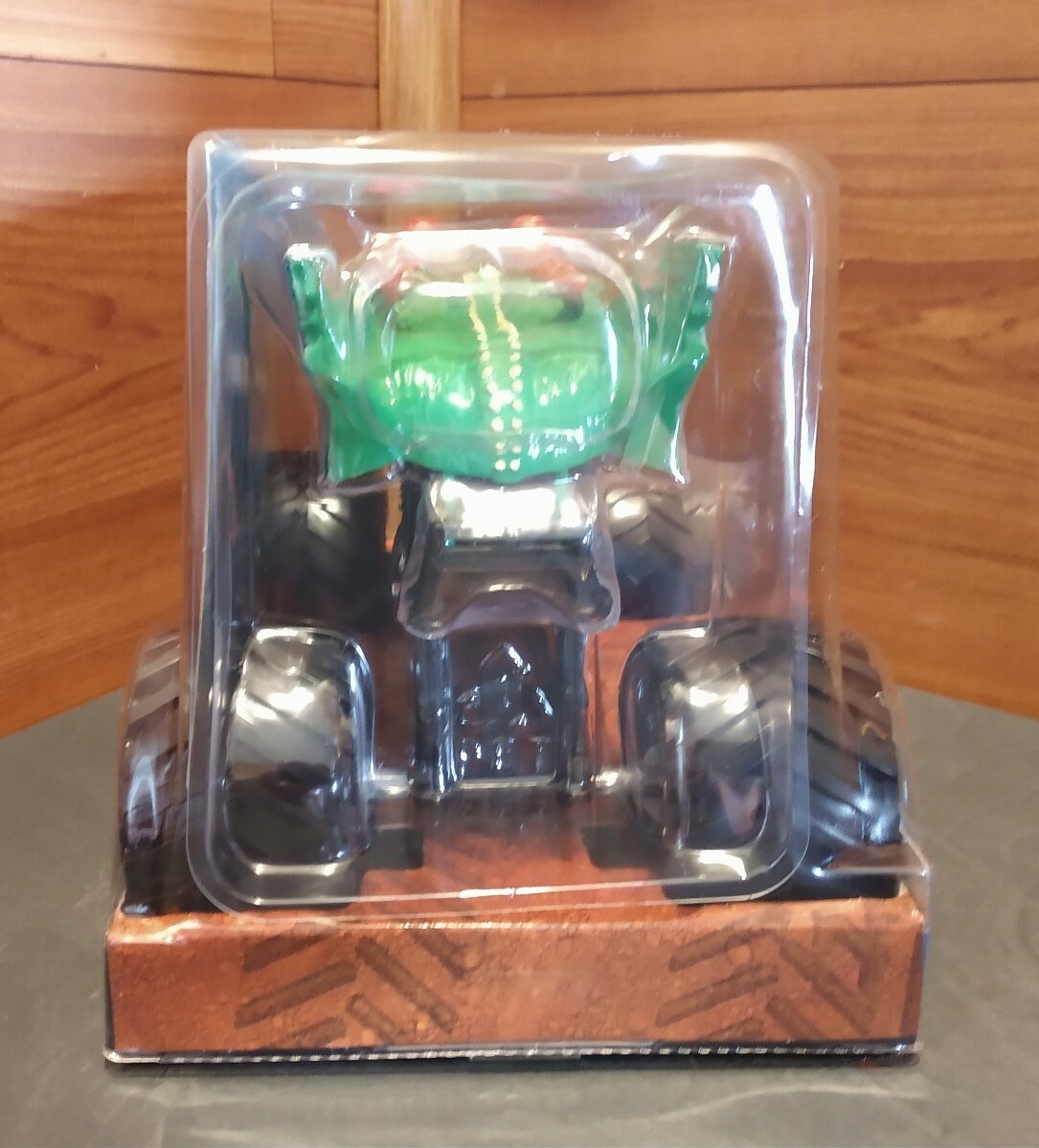 NIB MONSTER JAM 2020 “DRAGON” TRUE METAL™ 1/24 DIE-CAST BY SPINMASTER