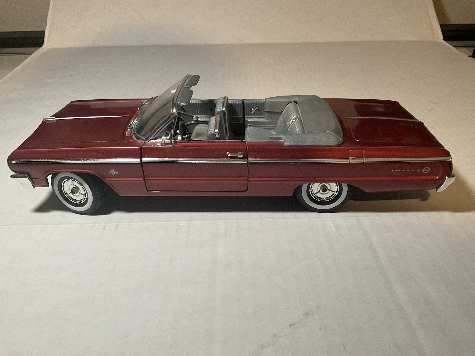 ERTl 1/18 1964 Impala Convertible SS. Plum Red, No BOX, Good Condition