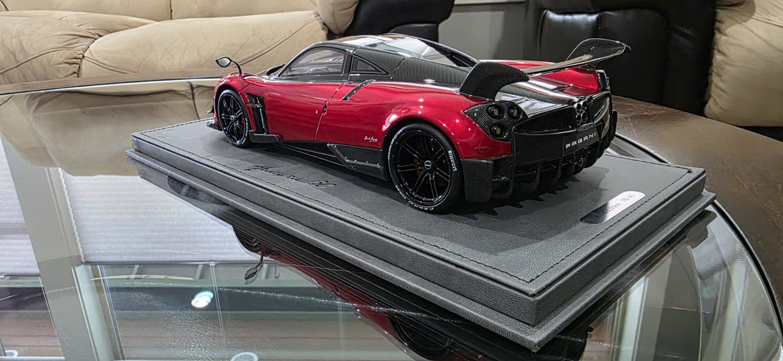 1/18 BBR PAGANI HUAYRA BC COLOR ROOSO FUOSO ( READ INFO)
