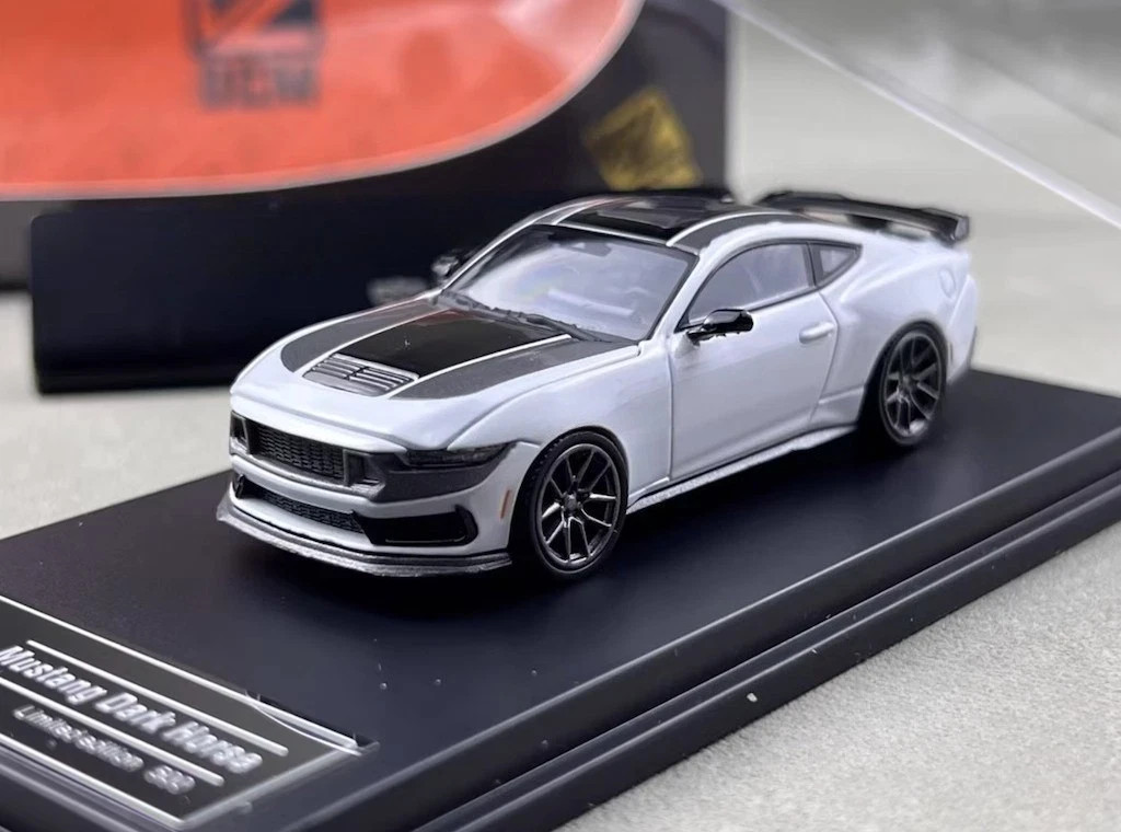 FORD MUSTANG DARK HORSE WHITE BLACK TOP HOOD OPENS 1/64 DIECAST CAR BY DCM