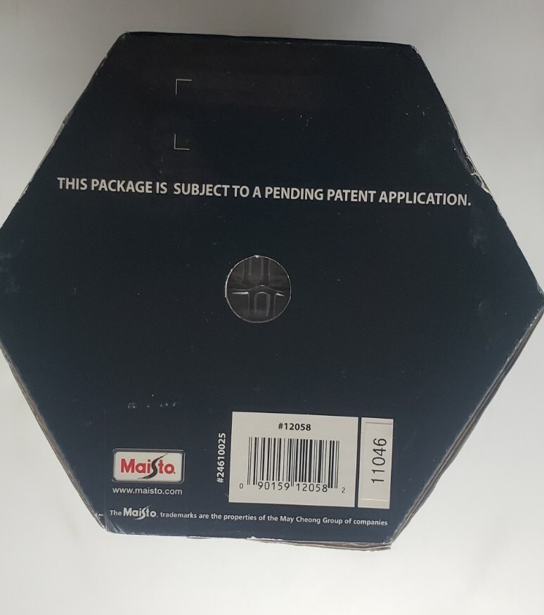 Maisto Fresh Metal Replica 1:64 Die-Cast NEW