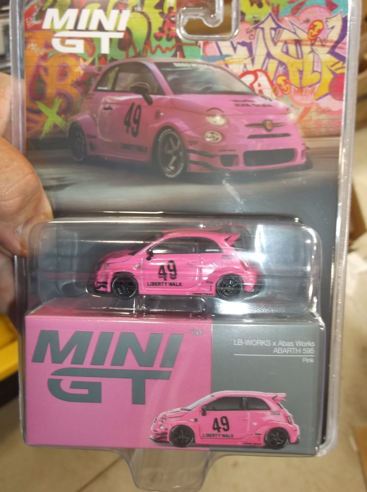 Mini Gt 1/64 LB Works fiat abarth 595 #49 pink NIB