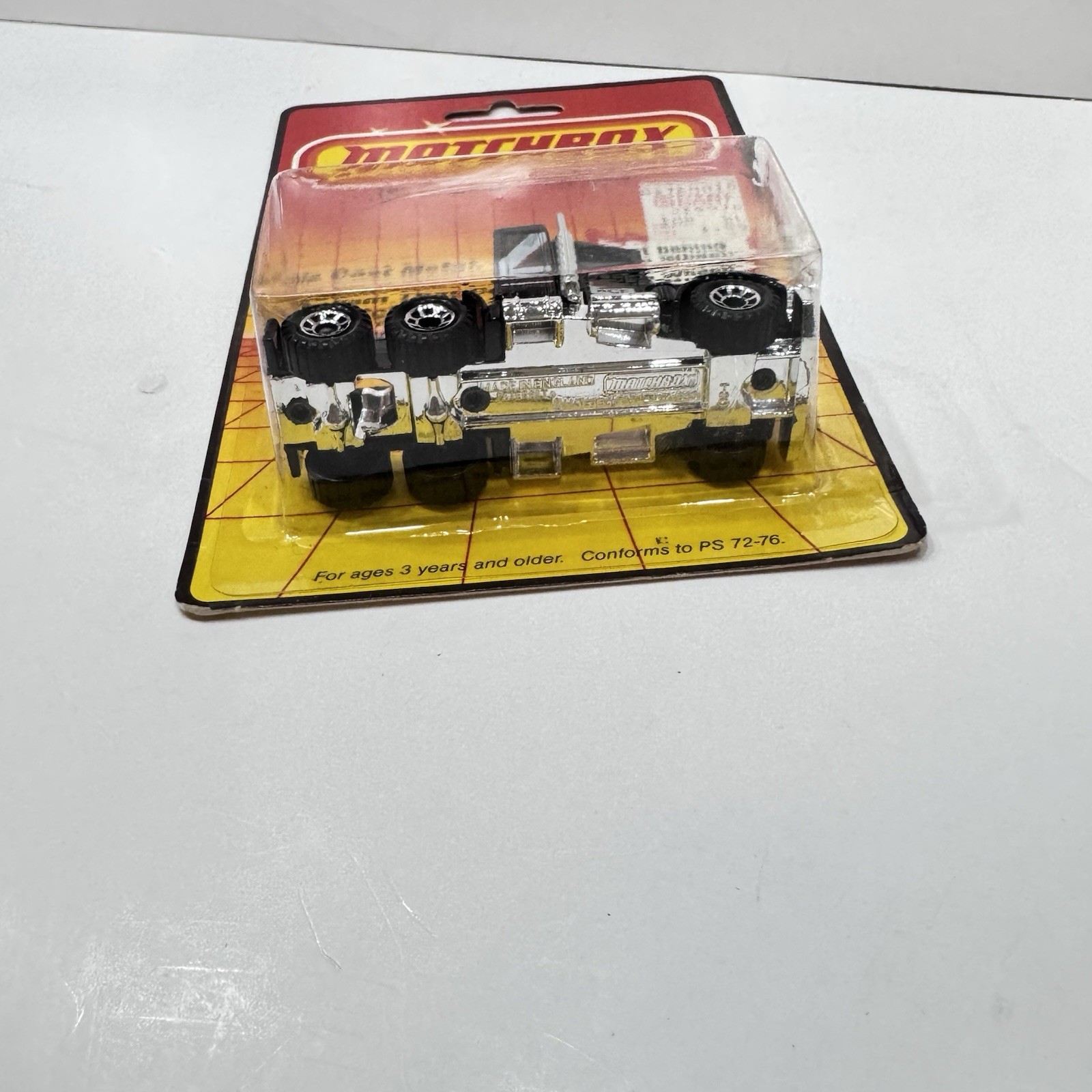 1983 Matchbox Lesney Peterbilt Conventional Semi Truck No 43 Superfast black