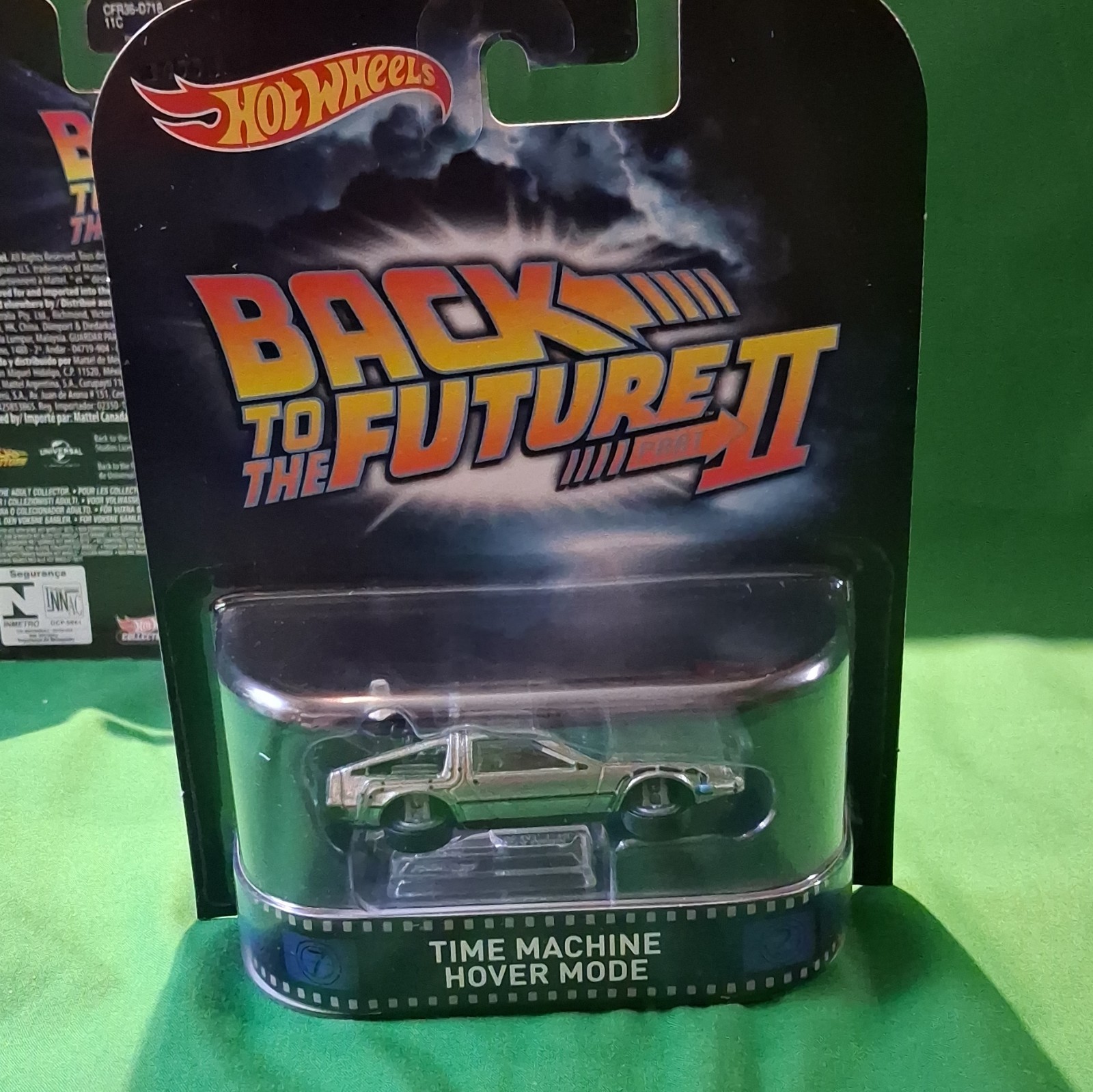 Hot Wheels Back to the Future DeLorean DMC-12 1:64 2012, 2014 Set 3 Unopened
