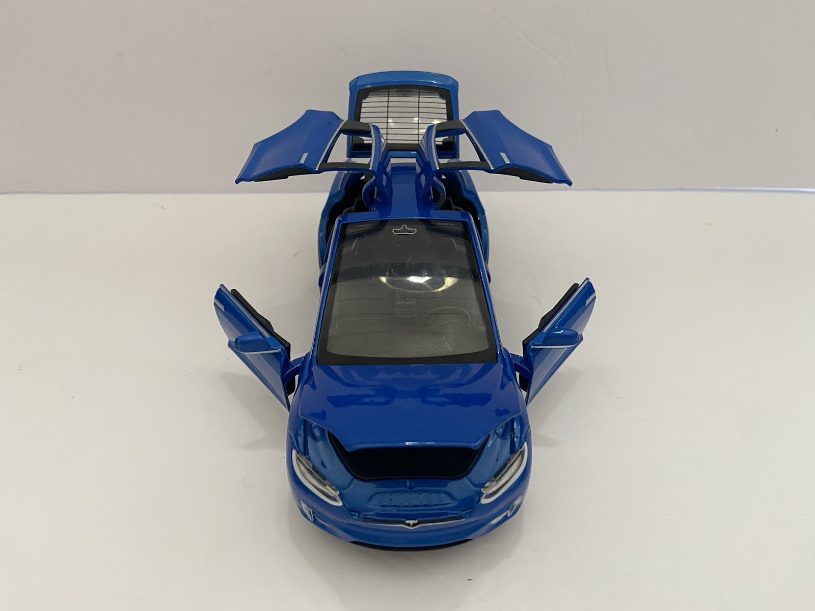 Proswon Diecast Tesla Model X 1:32 Light Sound Pull Back Action New Open Box U4