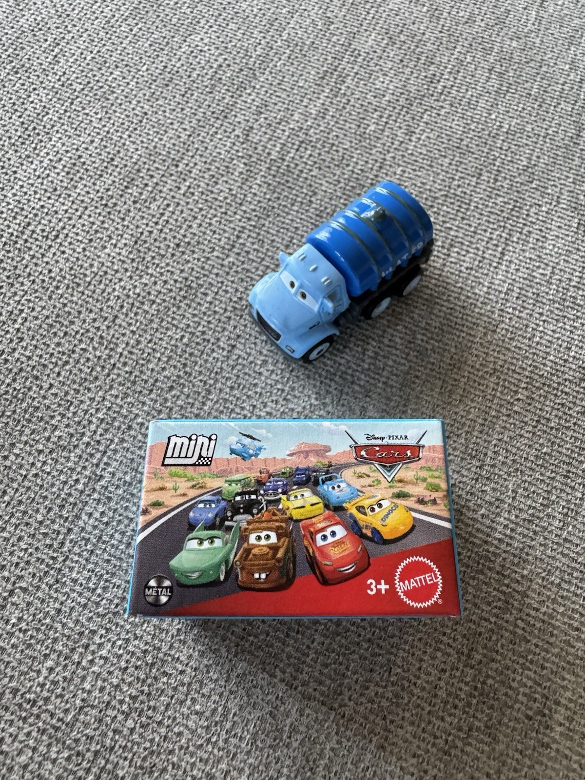 2026 SERIES 2 DISNEY PIXAR CARS MINI RACERS MR DRIPPY #21 RARE! SEALED