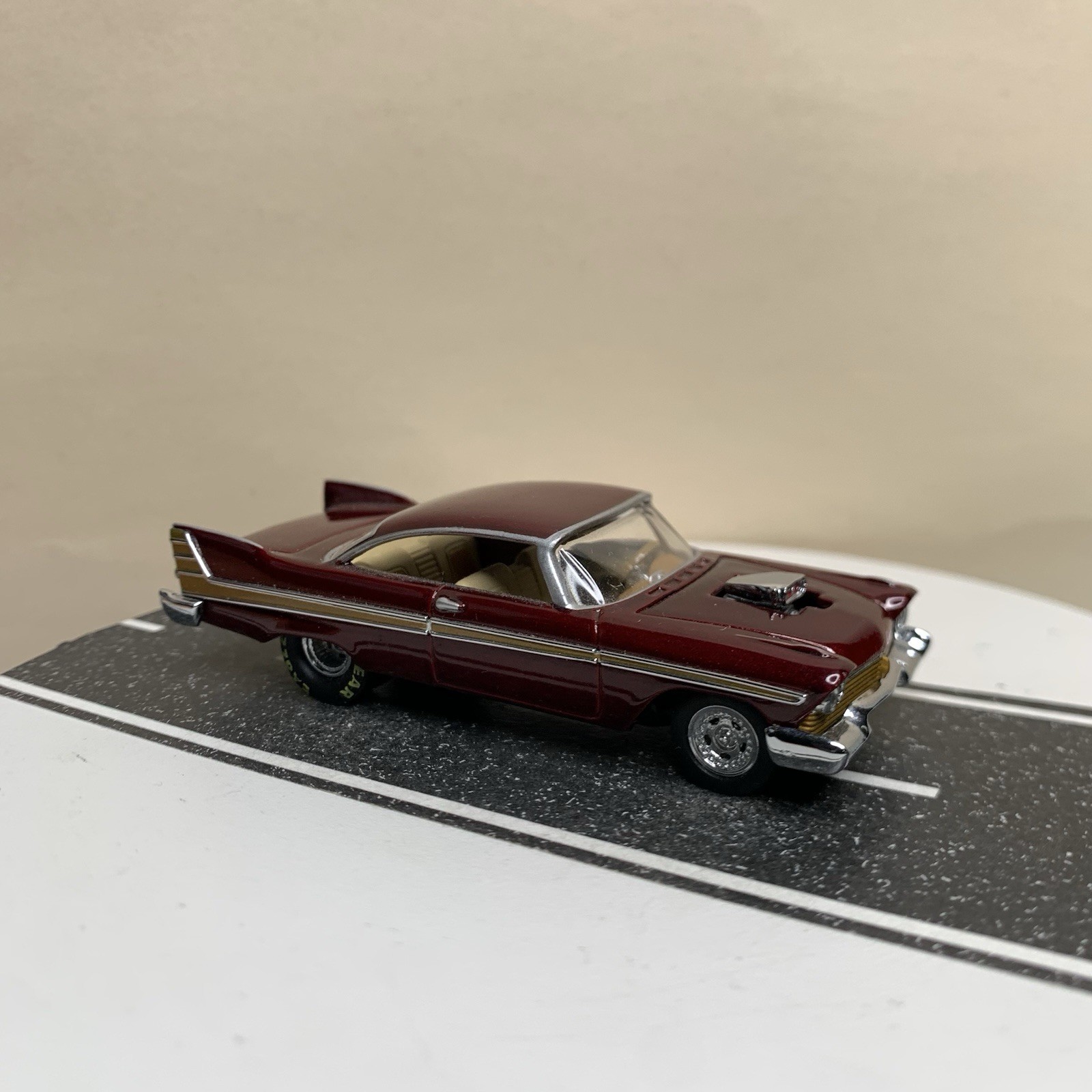 Hot Wheels 100% Collectibles 1957 Plymouth Fury Dragster Dark Red/Gold 1:64 NM