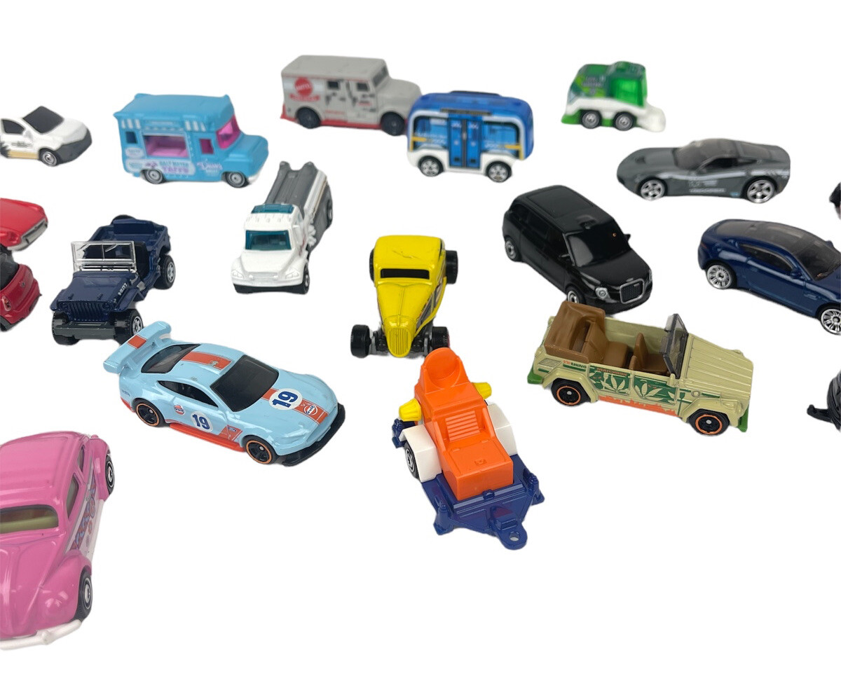Mixed Lot of 22 Diecast & Plastic Toy Cars Matchbox Hot Wheels