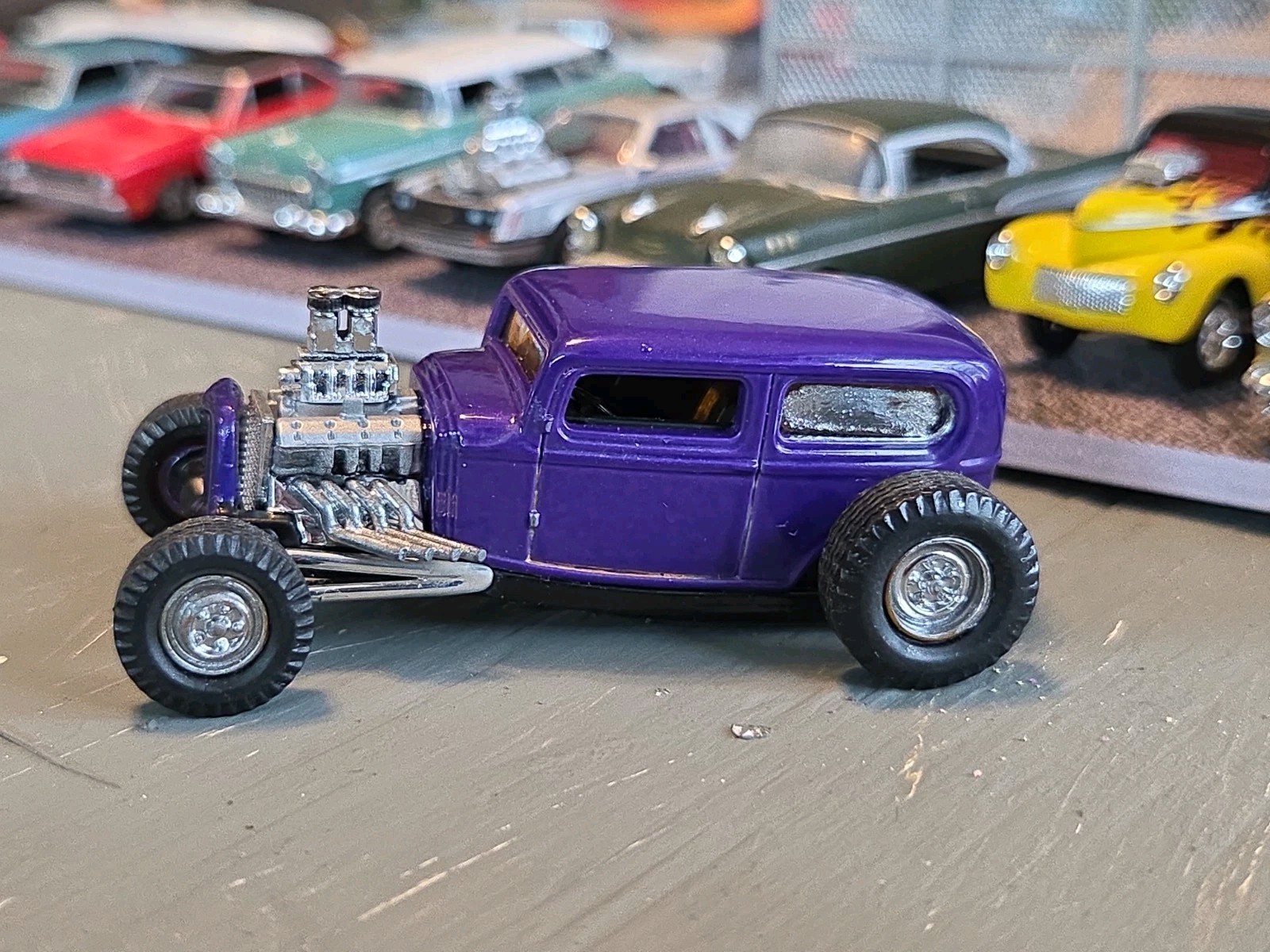 Custom 1:64 street Rat Rod lowered hot FORD chopped panel paddy wagon HotWheels
