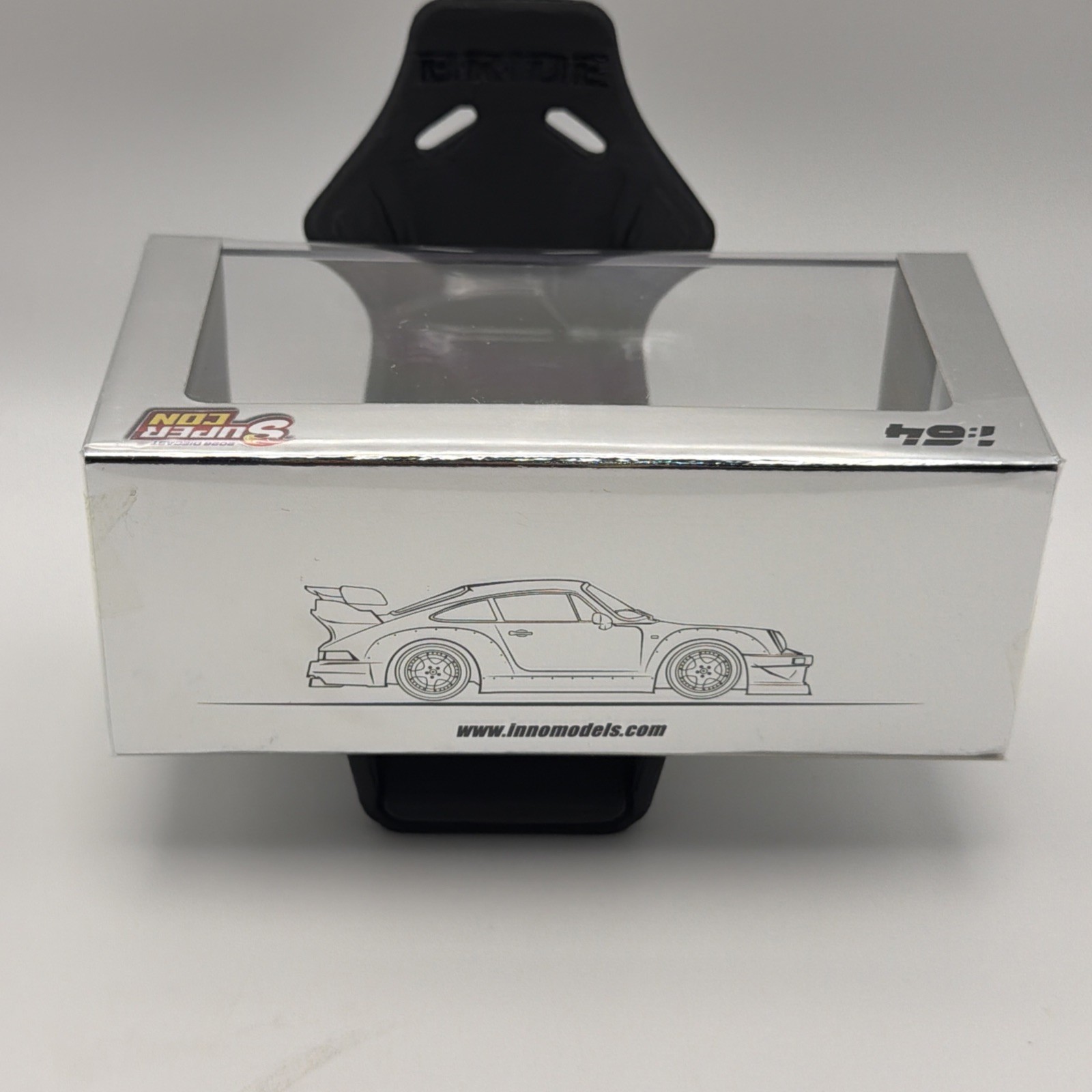 PORSCHE RWB 930 CHROME 2026 SUPER CON LAS VEGAS 1/64 DIECAST CAR BY INNO64 INNO
