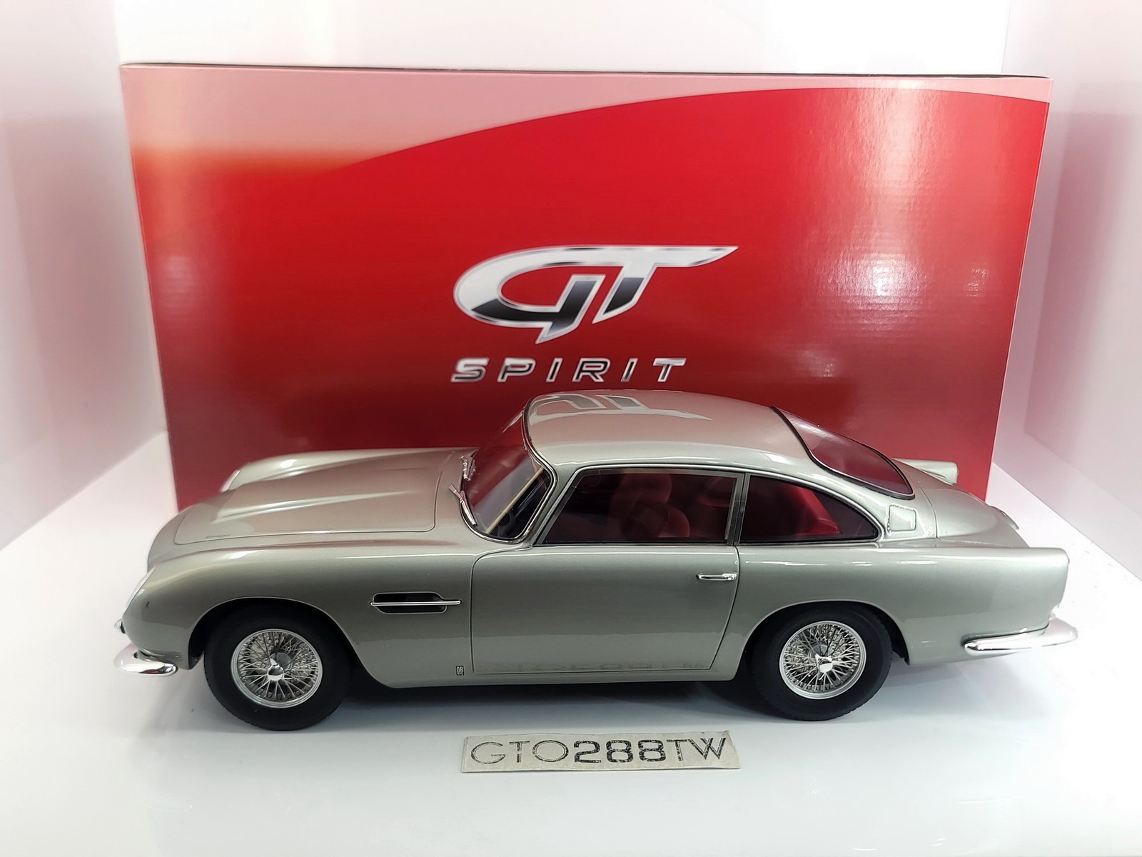GT Spirit 1:12 scale Aston Martin DB5 1963 Silver(GT066)