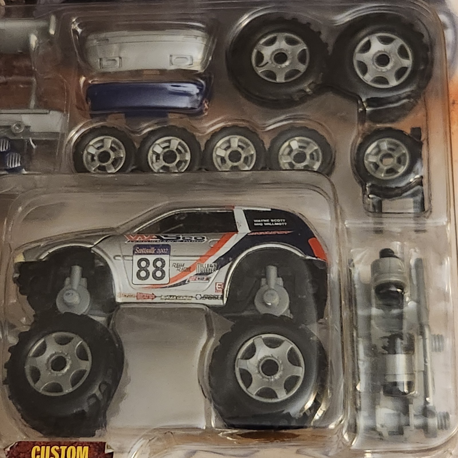HOT WHEELS Mattell RALLY CAT MECHANIC Package Vintage 2001