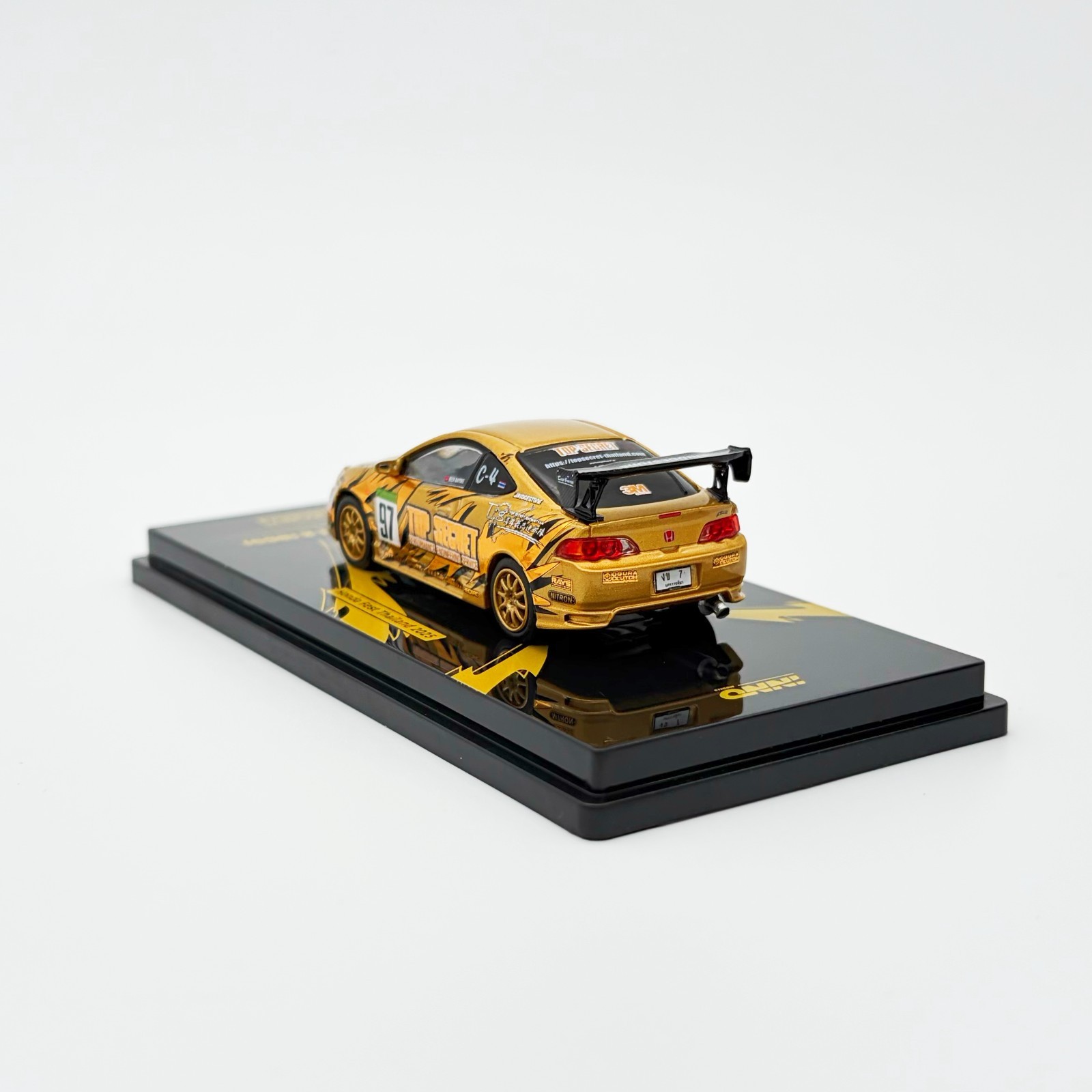 INNO64 1:64 Top Secret Honda Integra Type R DC5 Gold