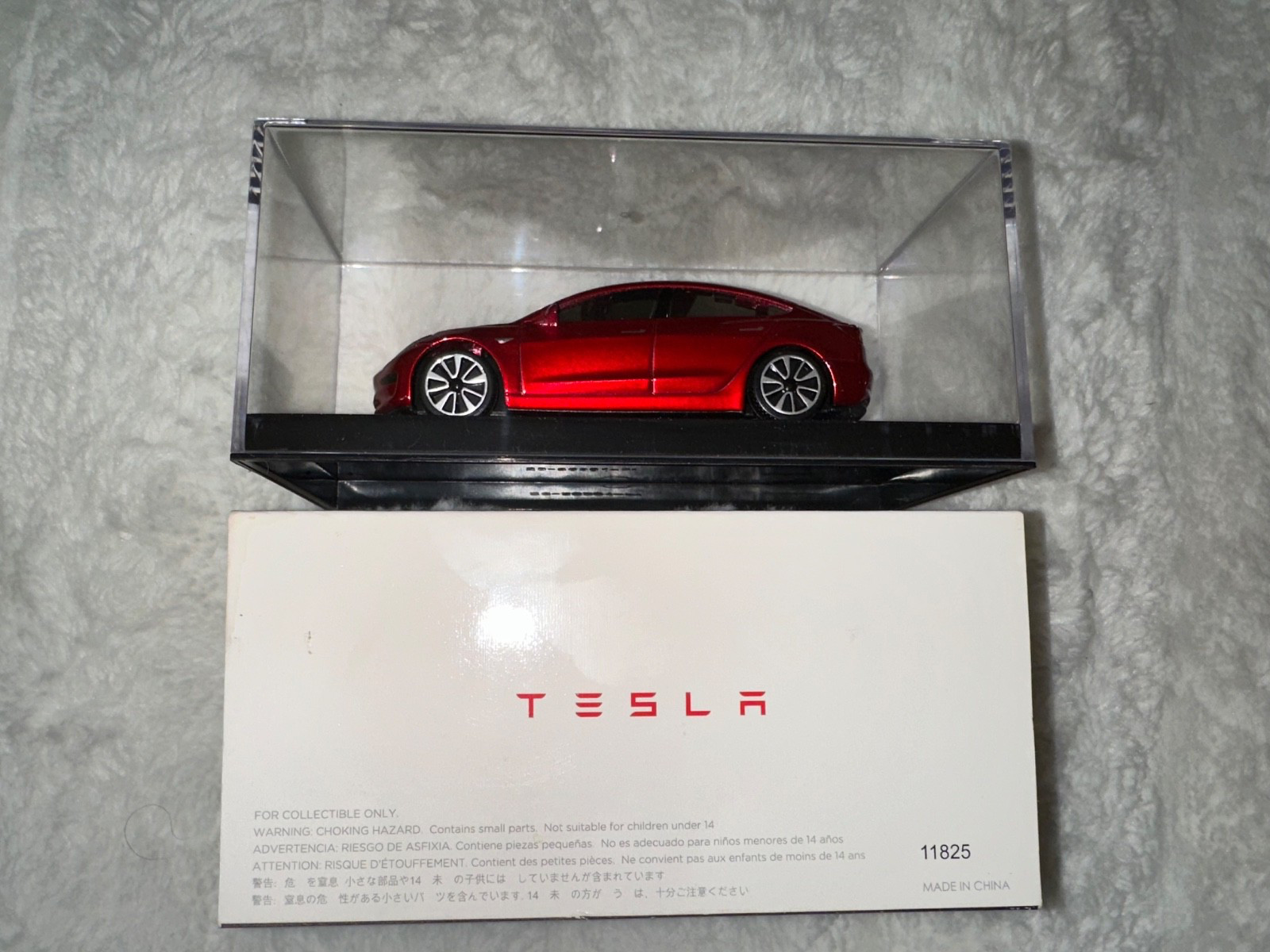 Tesla Model 3 Diecast 1:43 Scale Model Car – Red. New In Box