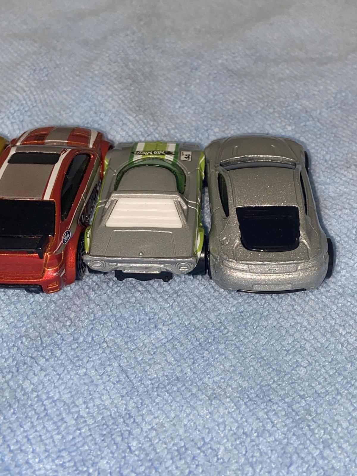 Hot Wheels Diecast Cars 1:64 Mixed Lot 6 Piece Multi Color Loose Vehicles Toys