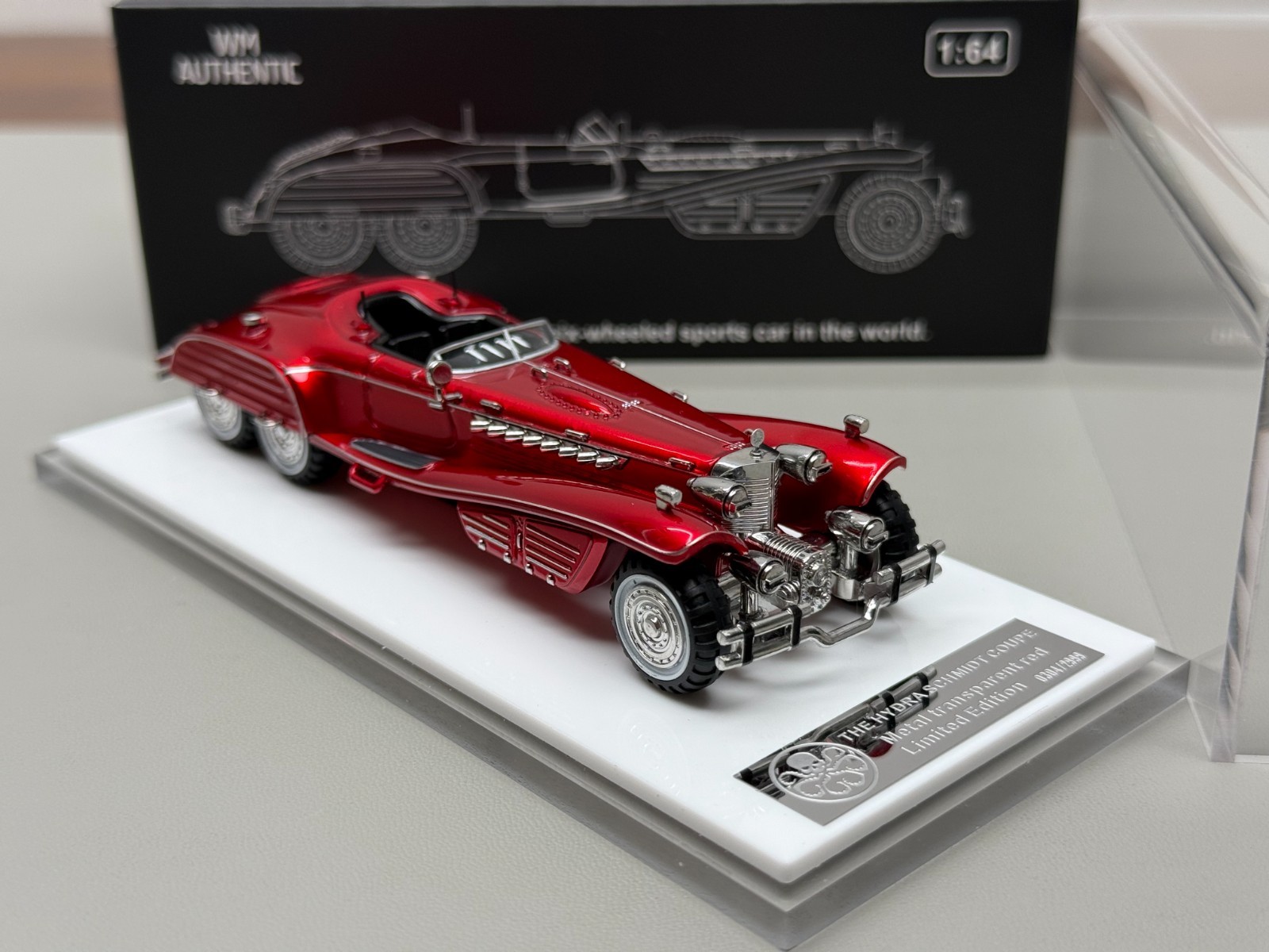 WM 1:64 Metallic Red Hydra Schmidt Coupe V16 Sport Model Diecast Car