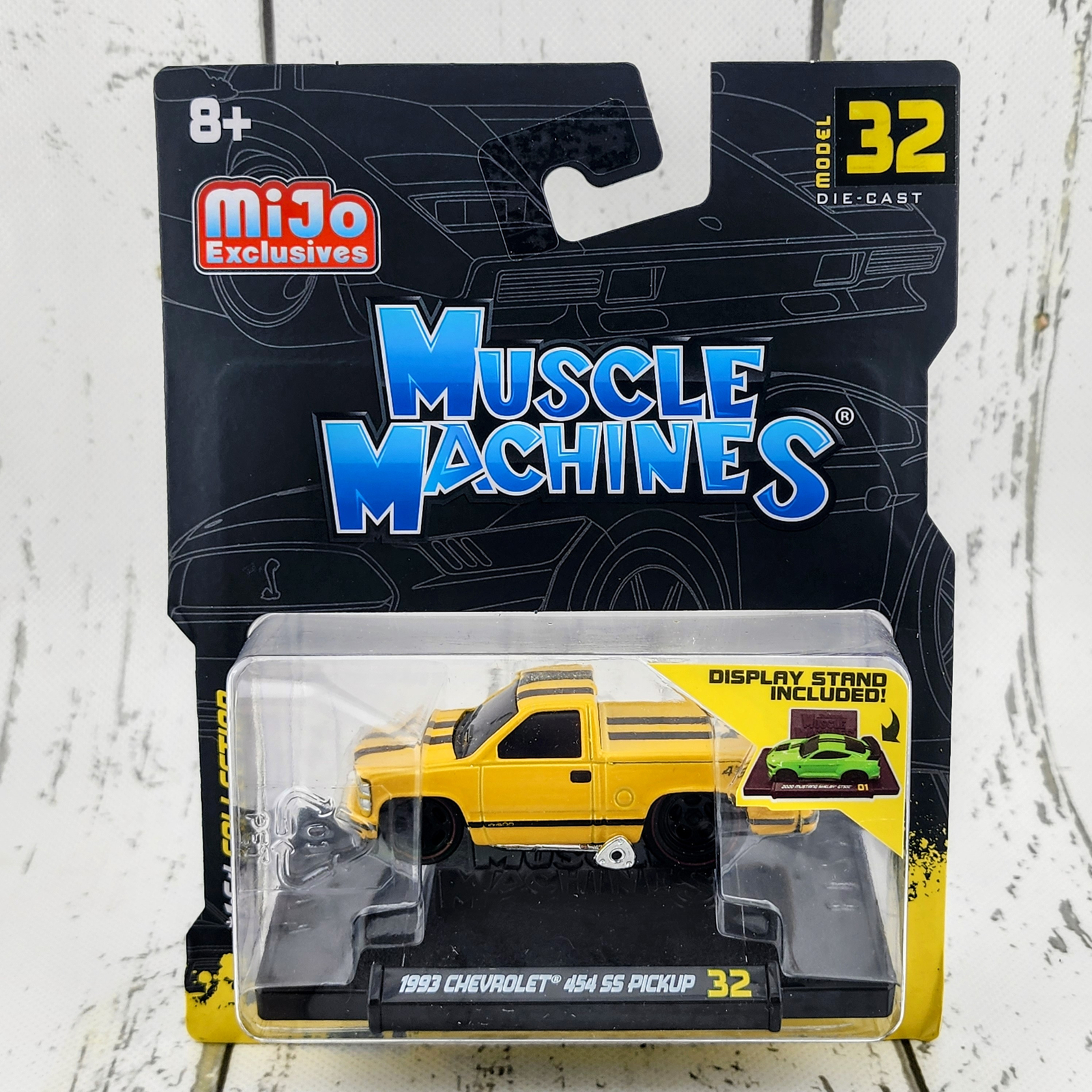 Muscle Machines 1:64 1993 Chevrolet 454 SS Pickup Truck Limited Edition – Yellow