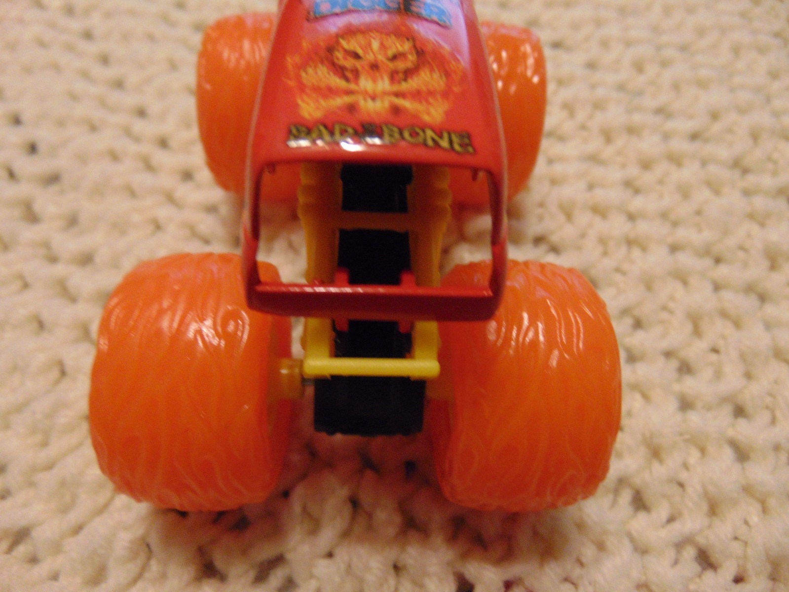 NEW 2024 FIRE & ICE GRAVE DIGGER SPIN MASTER Monster Jam TRUCK LOOSE