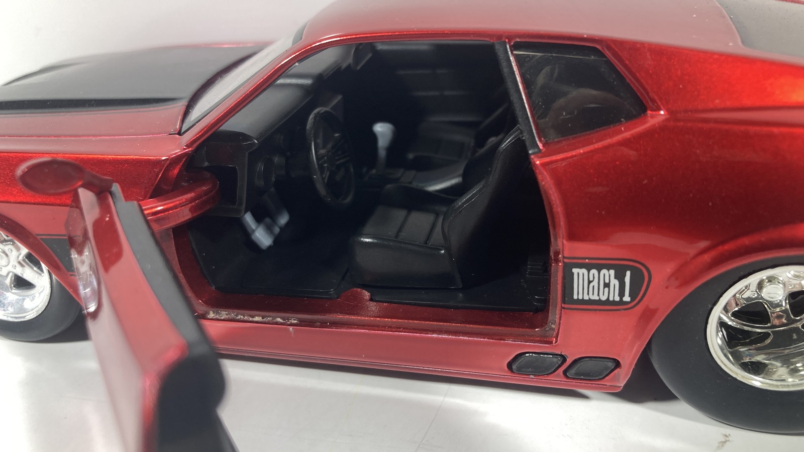Jada Toys Bigtime Muscle 1973 Ford Mustang Mach 1 Custom Red Black 1:24 Diecast
