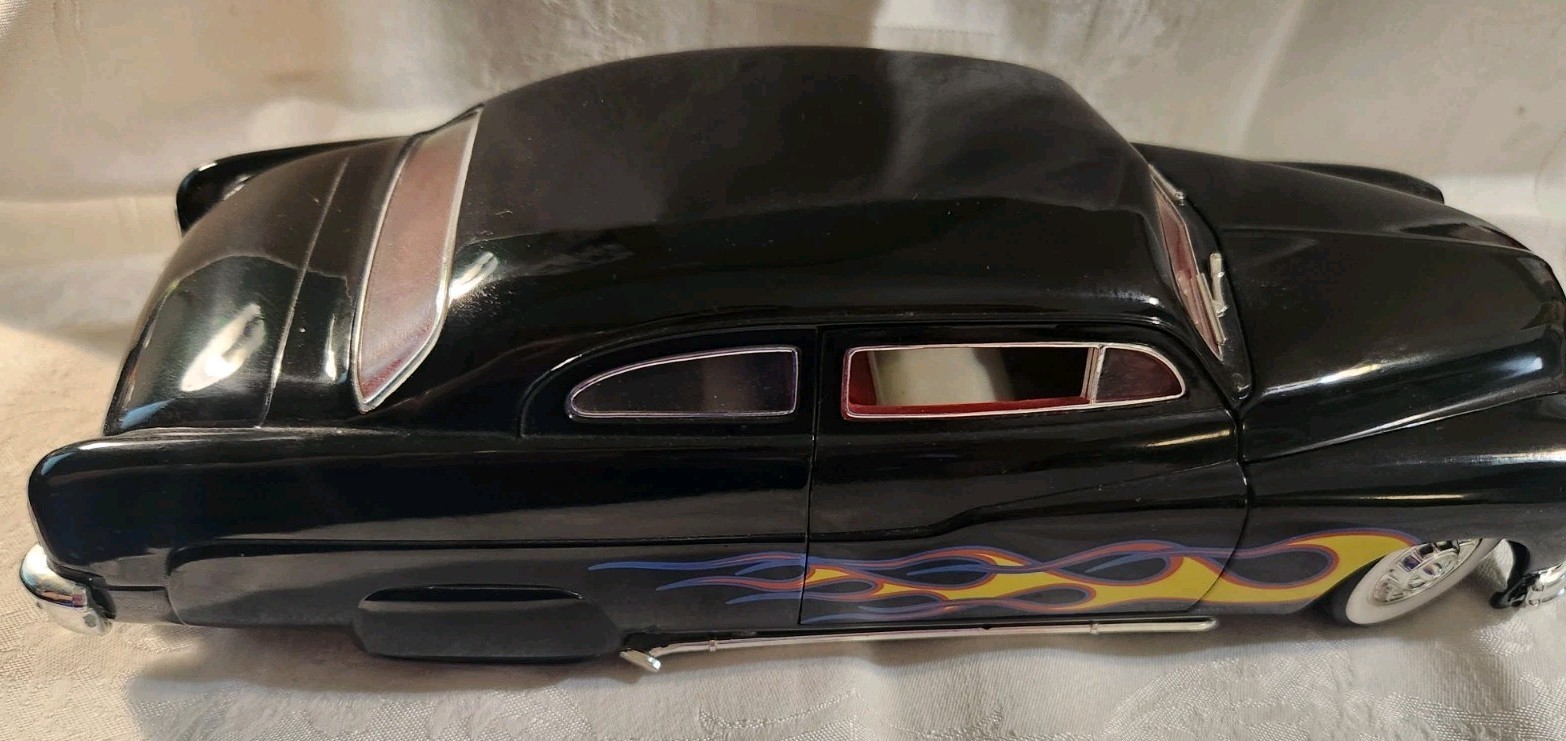 ERTL 1951 Mercury Die-Cast Car 1:18 Black