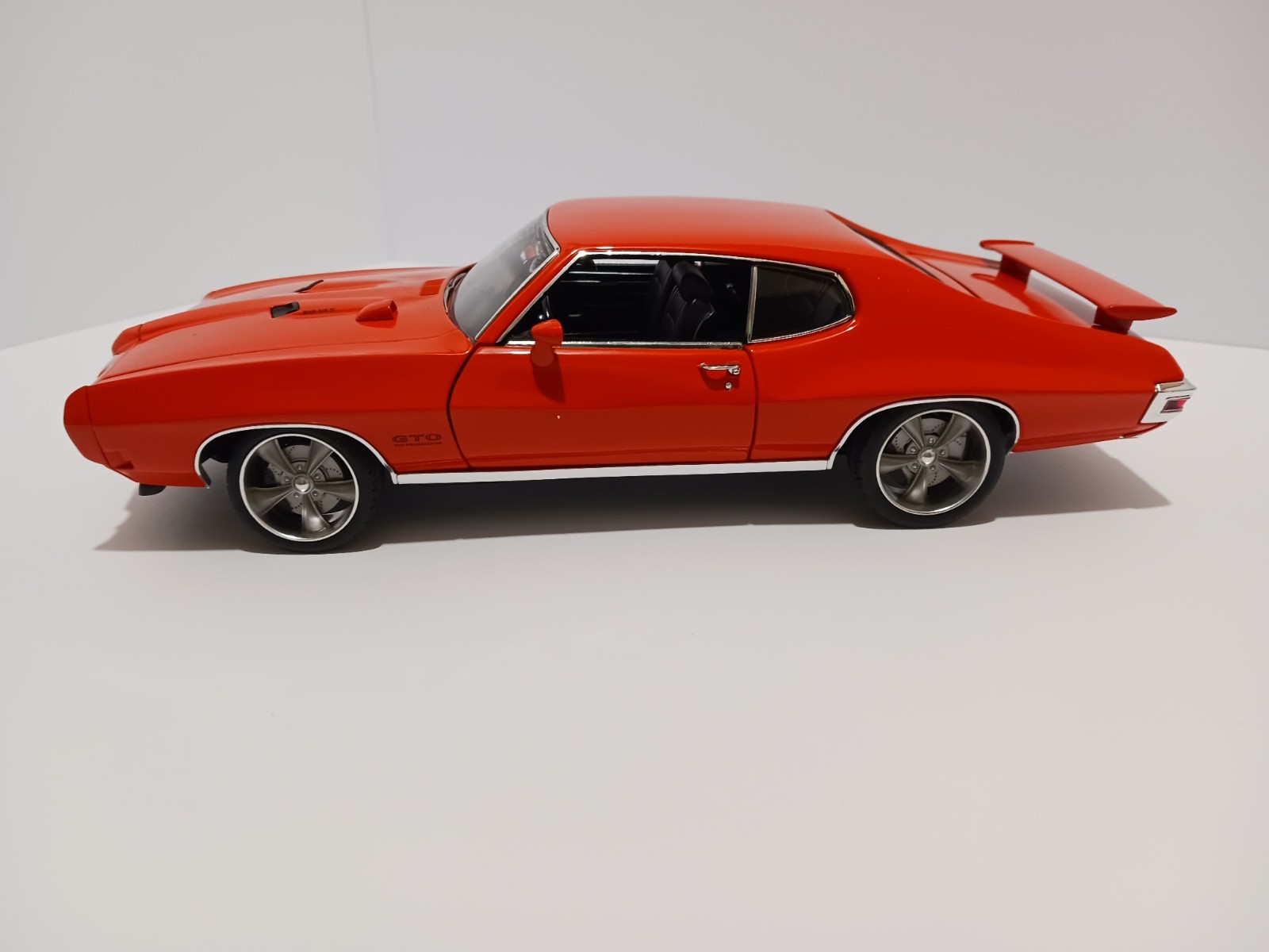 1:18 1970 PONTIAC GTO “THE PROSECUTOR” STREET FIGHTER in CAROUSEL RED, by ACME
