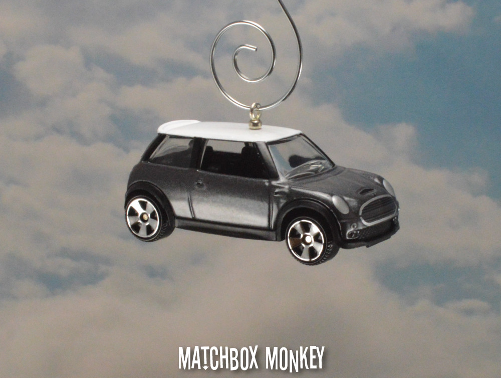 Deluxe Gray Hard Top Austin Mini Cooper S Christmas Ornament 1/56th BMW Adorno