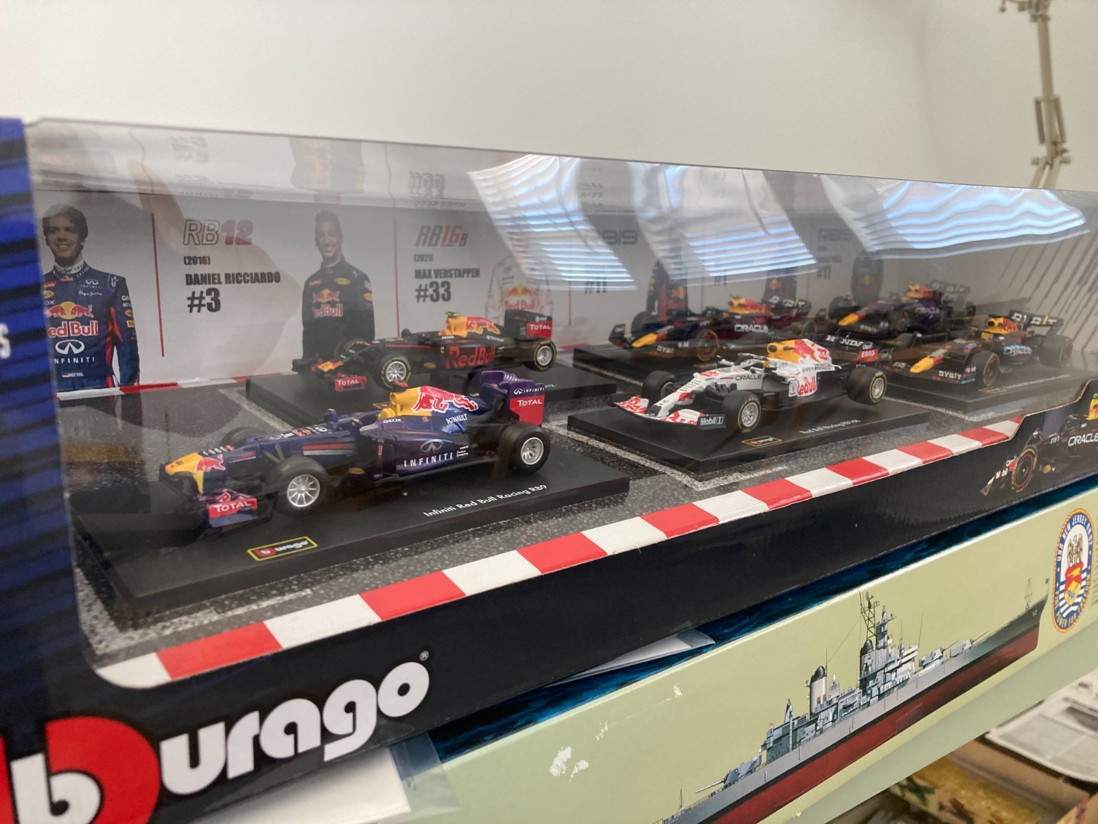 NEW Burago Oracle Red Bull Racing Formula 1 1:43 Scale 6 cars
