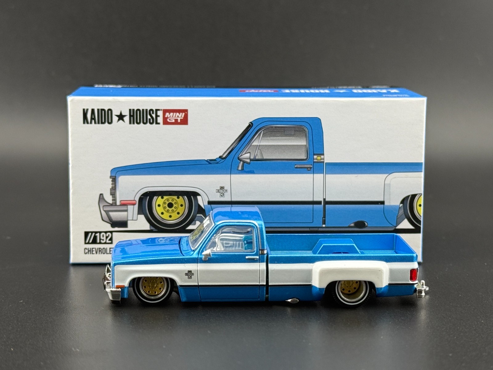 Kaido House x Mini GT Chevy Silverado Dually Vintage Spec V1 #192 1/64
