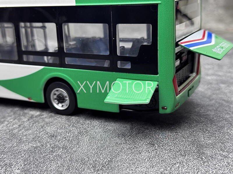 1:42 Zhongtong City Bus N12 LCK6126EVGRA1 electric Qingdao Bus Diecast Car Model