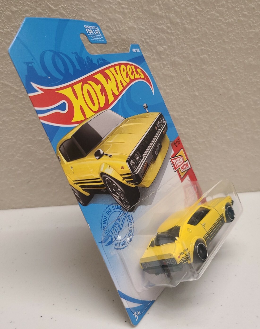 Hotwheels Then & Now – NISSAN SKYLINE 2000 GT-R 9/10 Diecast 1:64 NEW
