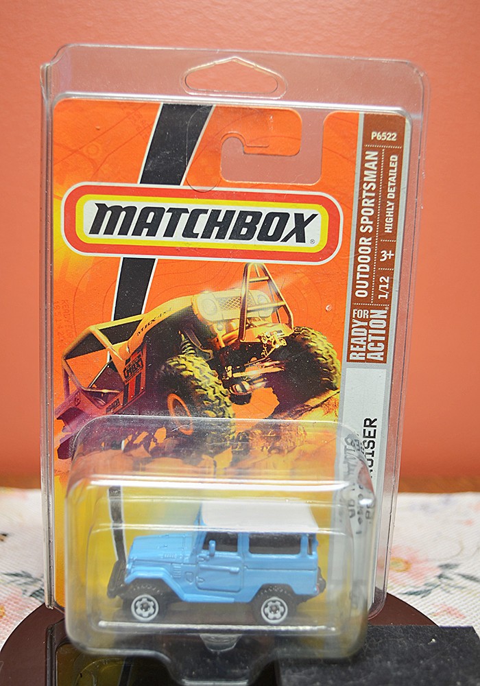 2008 Matchbox ’68 Toyota Land Cruiser – 89 Blue – Outdoor Sportsman – Sealed