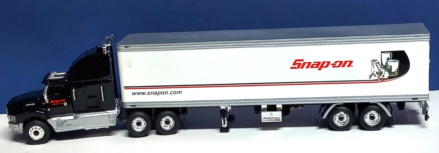 Snap-on Tools Ford Aeromax Tractor Trailer 1:36 Plastic New Original Packaging