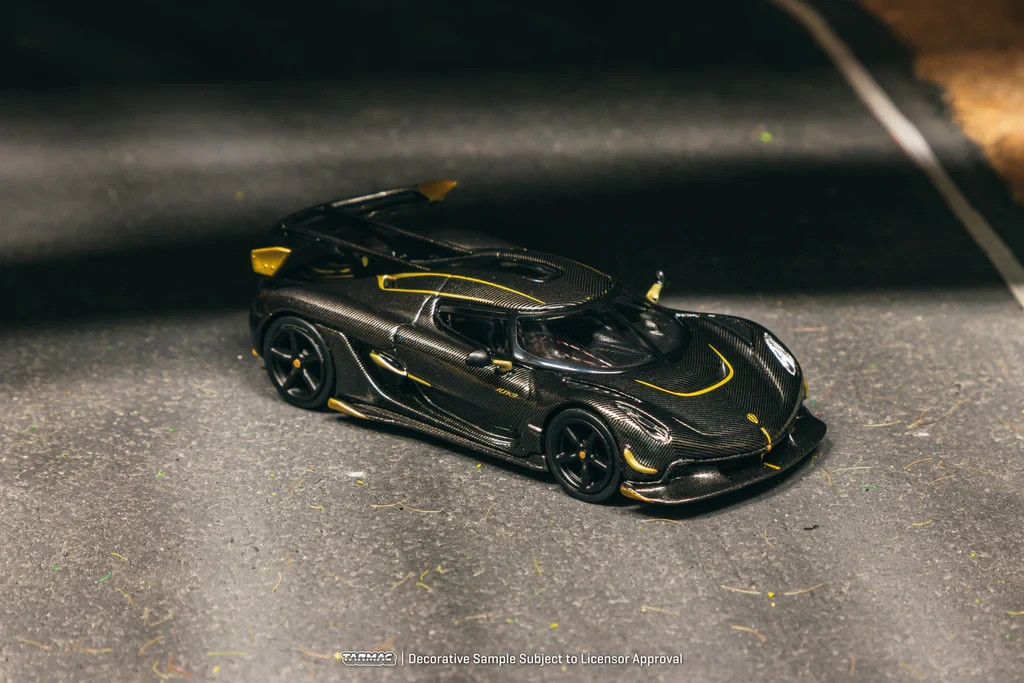 Tarmac Works Koenigsegg Jesko Attack Black Carbon Fiber HK Toy Car Salon 2025