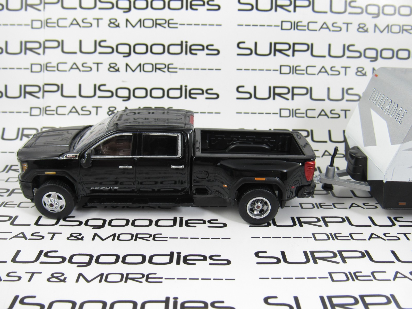 Greenlight LOOSE Black 2022 GMC SIERRA 3500 Dually Pickup w/Camper Trailer Home