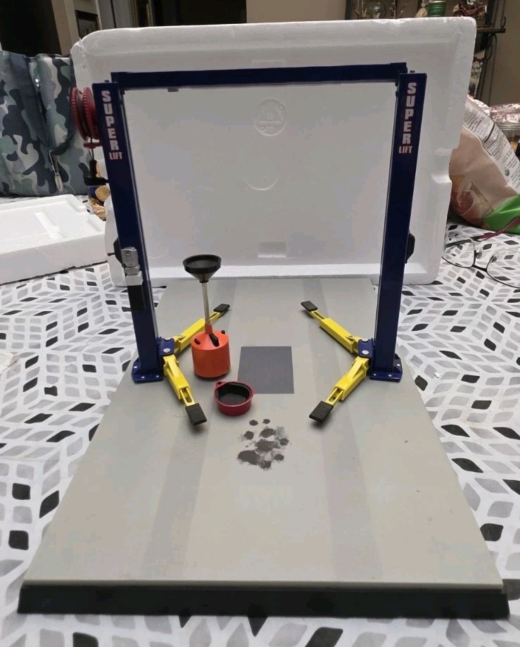 GMP Die Cast Super Lift 1:18 Scale G1800101