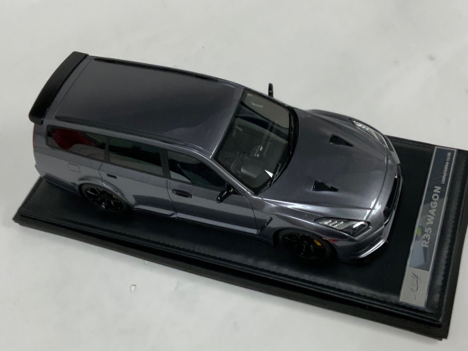 1/18 IVY Models Nissan R35 Stagea Custom Version Wagon in Gun Gray Leather Base
