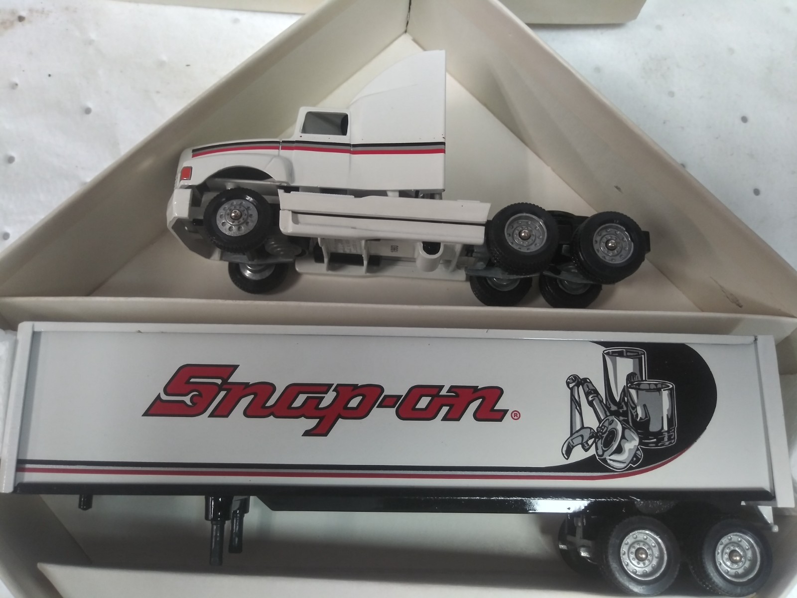 1993 limited special edition Winross Snap-on tractor trailer set