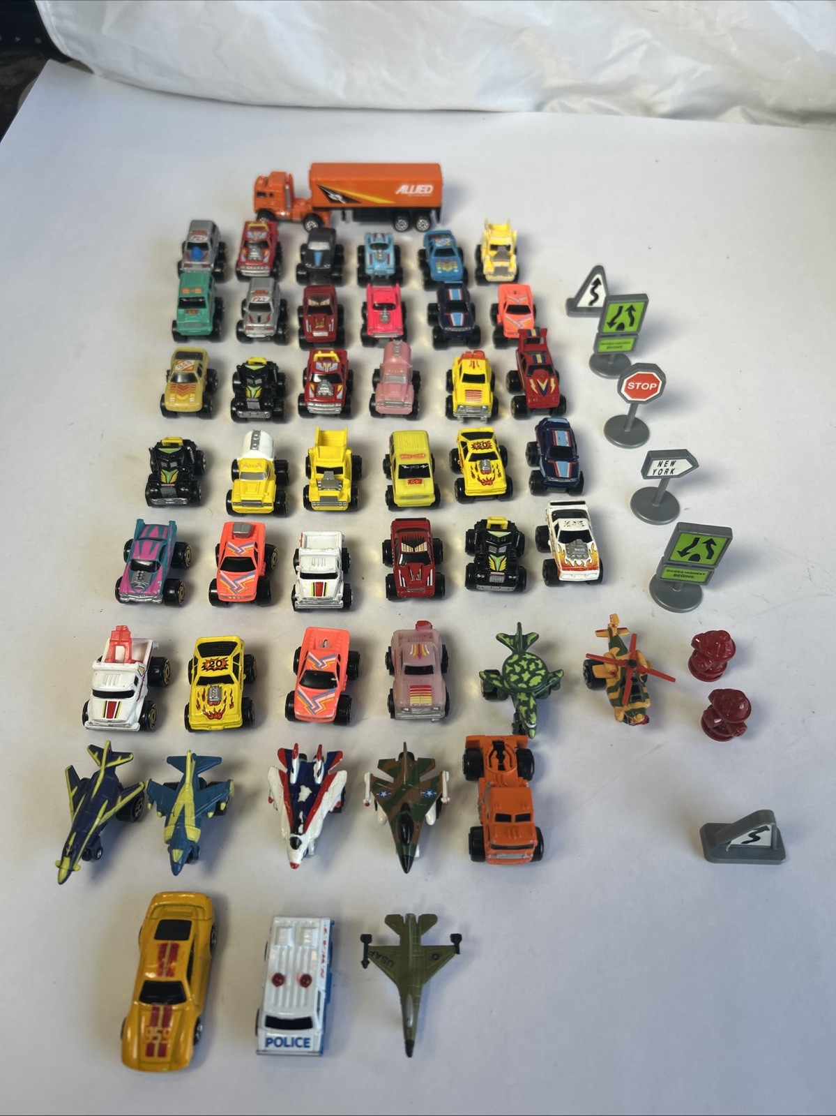 ROAD CHAMPS Lot 53X Cars Diecast Planes Allied Semi (Micro)