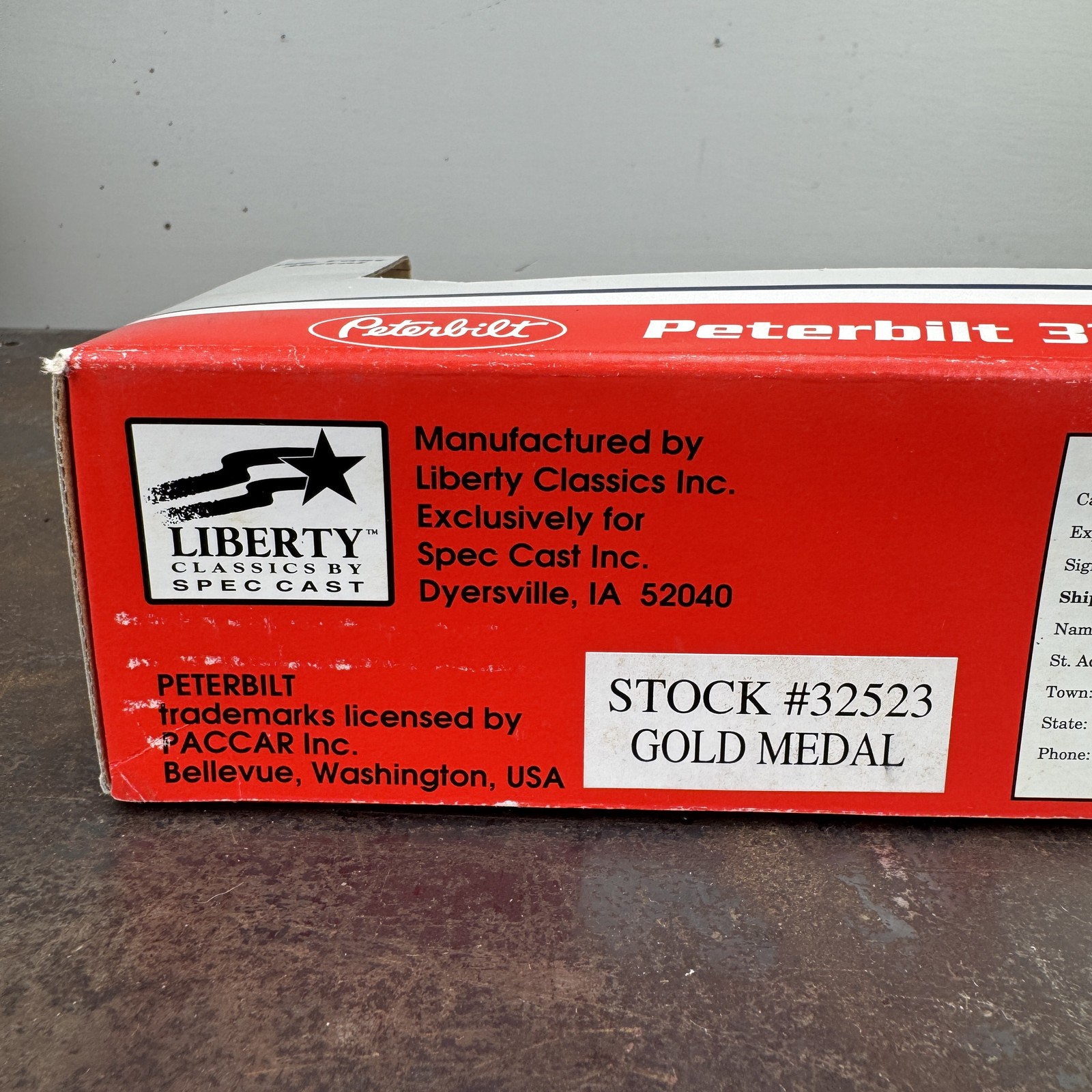 LIBERTY / SpecCast GOLD MEDAL 1/64 Diecast Peterbilt 379 Truck & Trailer #32523